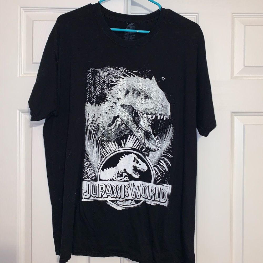 Unisex Jurassic World glowing tee